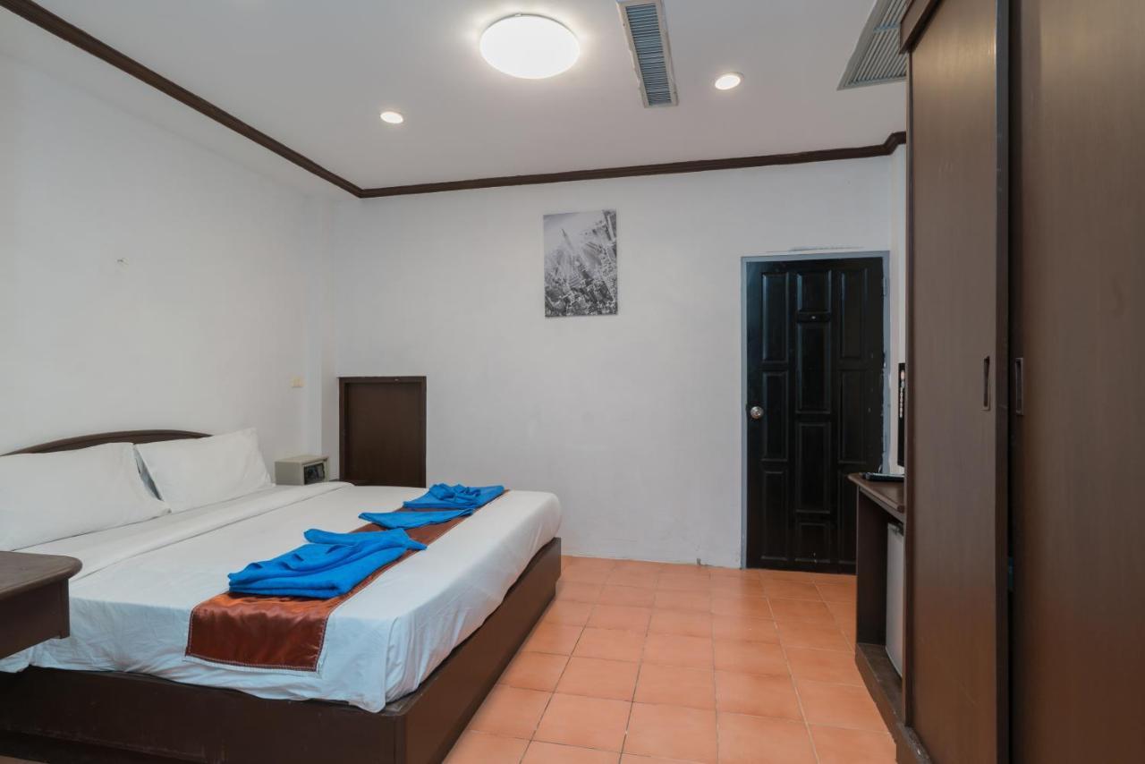 Knock Knock Beach Boutique Hotel Patong Ngoại thất bức ảnh