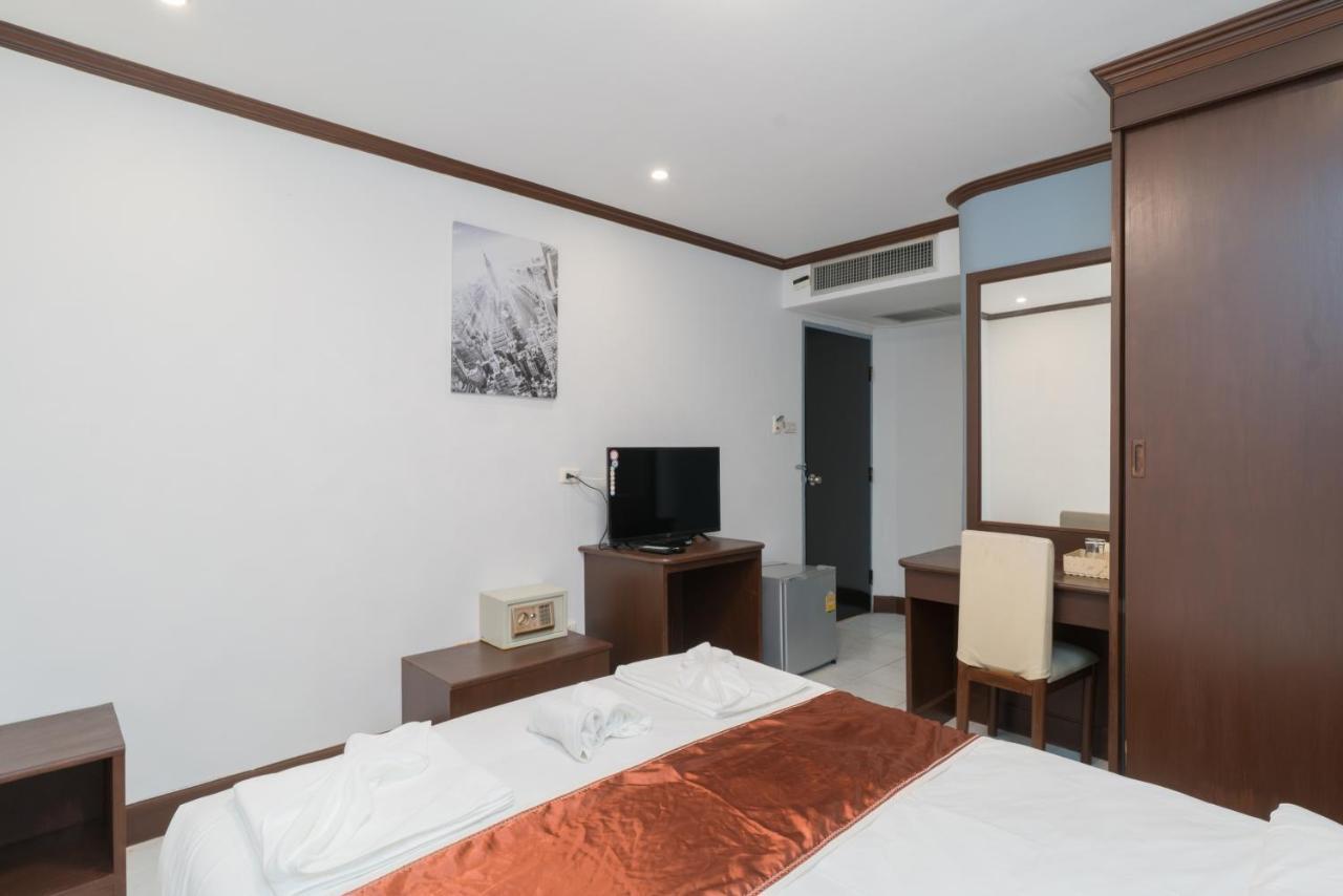 Knock Knock Beach Boutique Hotel Patong Ngoại thất bức ảnh