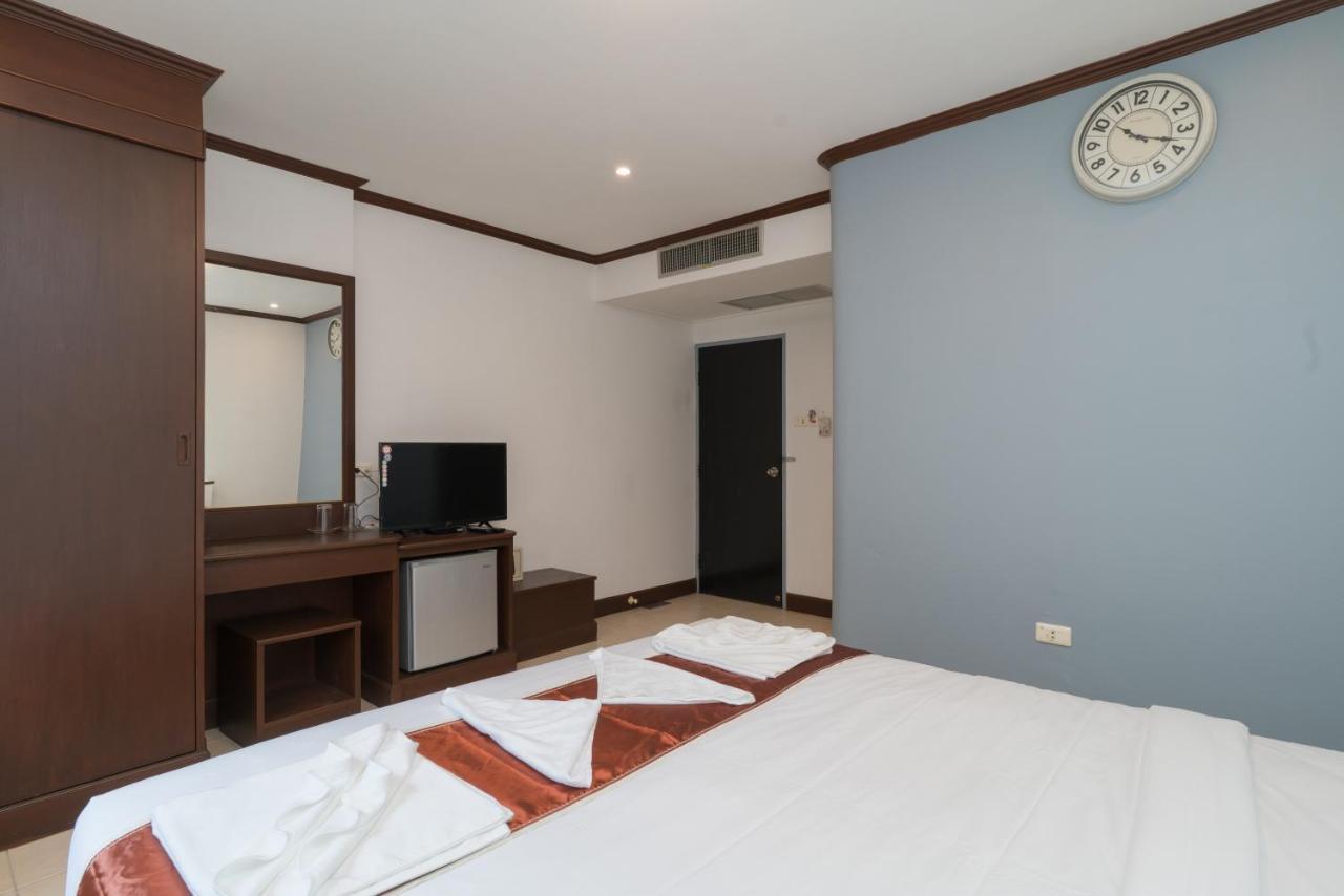 Knock Knock Beach Boutique Hotel Patong Ngoại thất bức ảnh